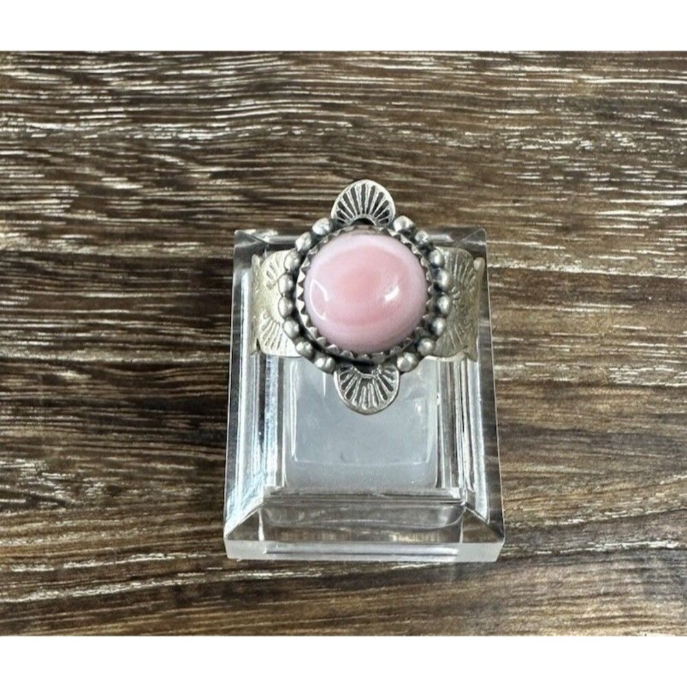 Southwest Sterling Silver Pink Conch Ornate Cigar Band Style Ring 9.25 Adj